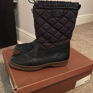Vinatge Coach winter boots.